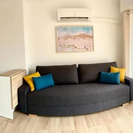 Grande Terrasse Coeur Port 5 Pers Apartment Frejus