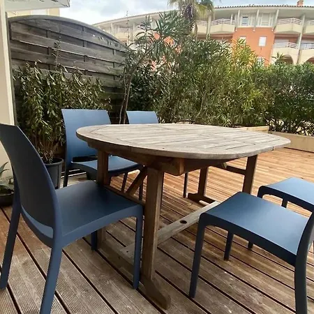 Grande Terrasse Coeur Port 5 Pers Frejus